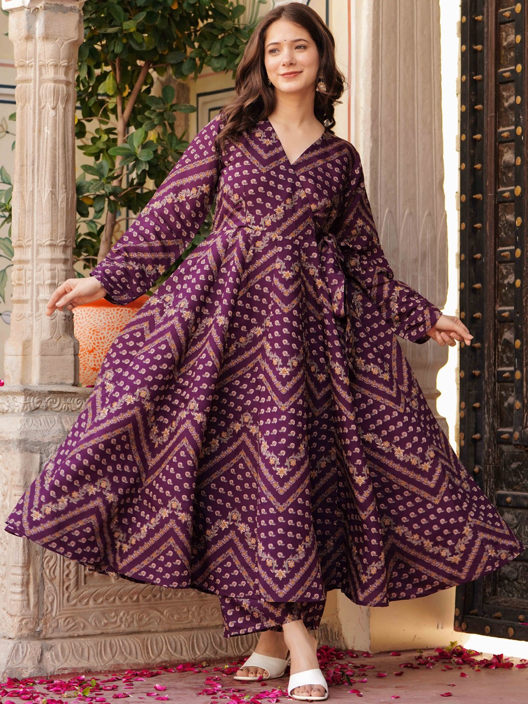 

Sitaram Designer Women Ethnic Motifs Printed Empire Liva Kurta with Palazzos, Burgundy