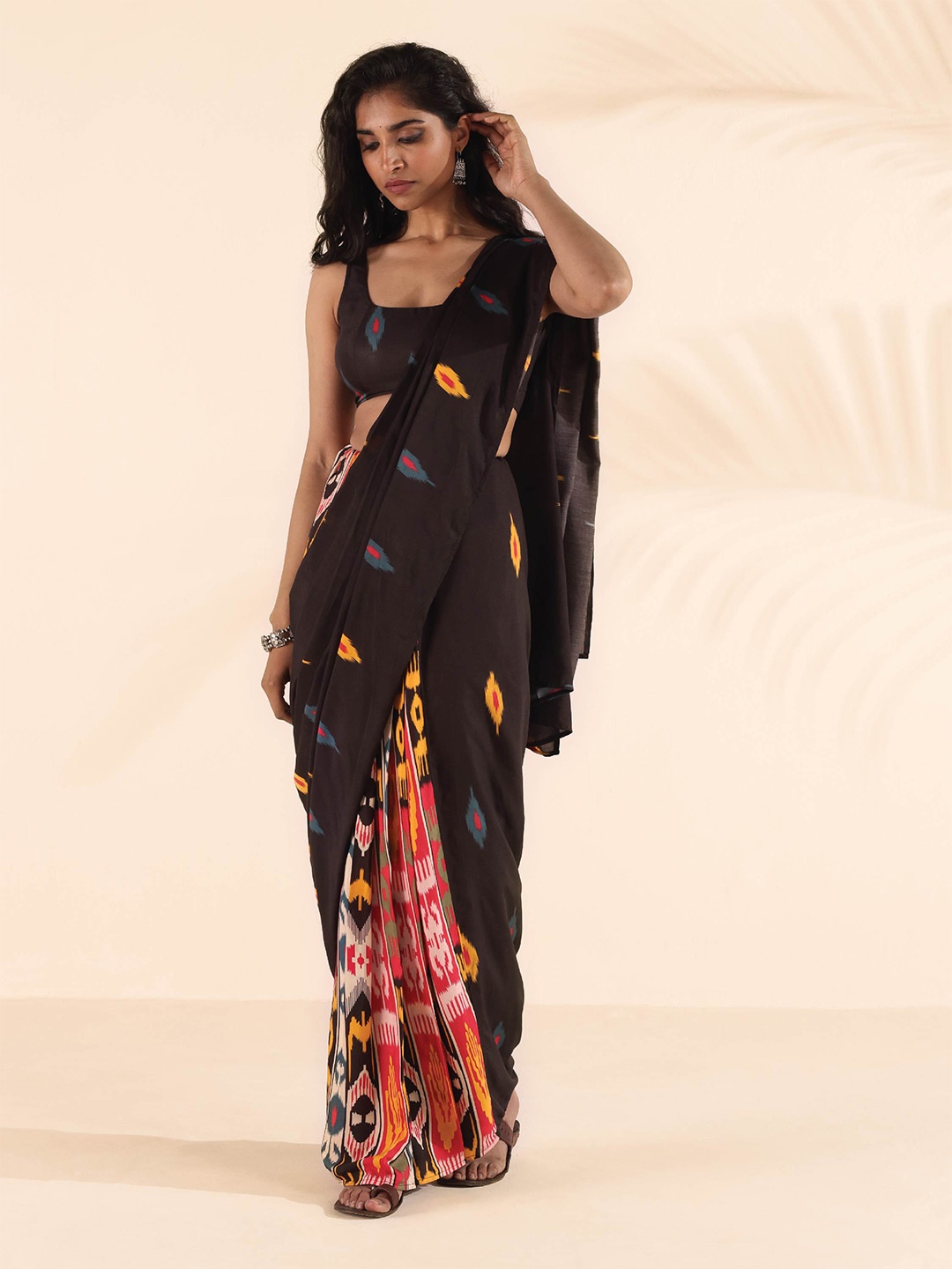 

trueBrowns Ethnic Motifs Ready to Wear Ikat Saree, Brown