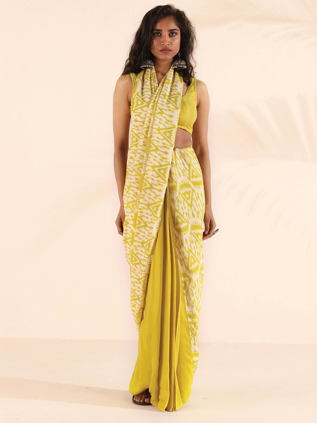 

trueBrowns Ethnic Motifs Ready to Wear Ikat Saree, Yellow