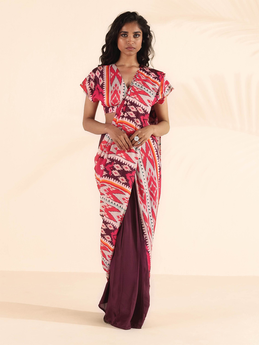 

trueBrowns Ready to Wear Ikat Saree, Maroon