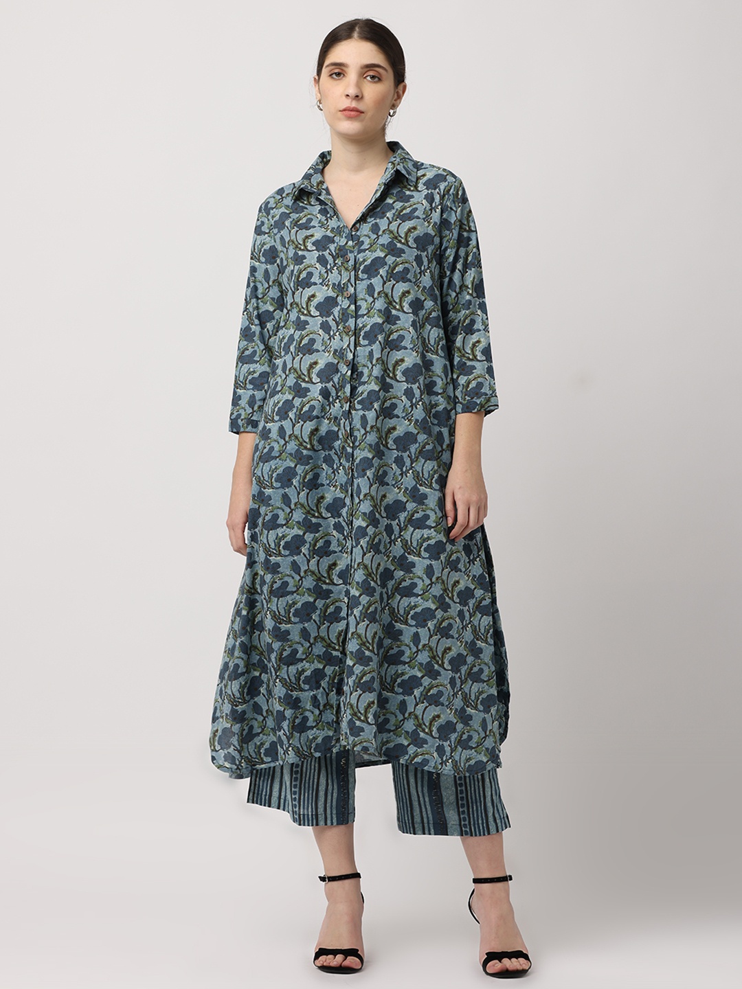 

BLACK & BLAH BLAH Women Relaxed Fit Block Printed Pure Cotton Kurta Set, Teal