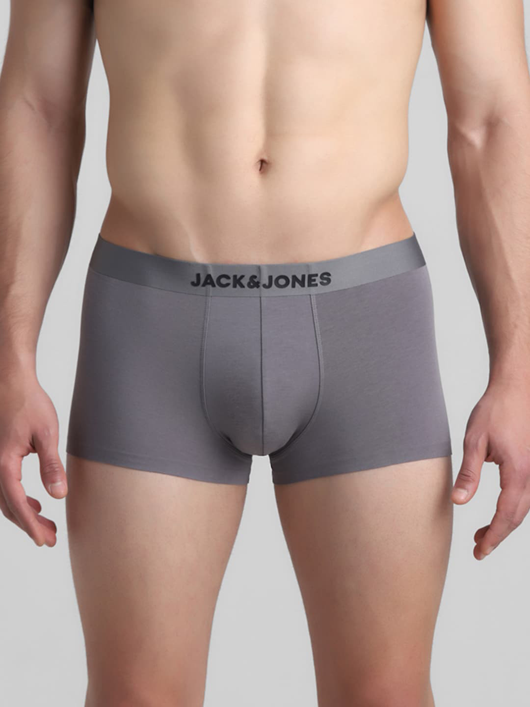 

Jack & Jones Mid-Rise Breathable Short Trunk 1353963002, Grey