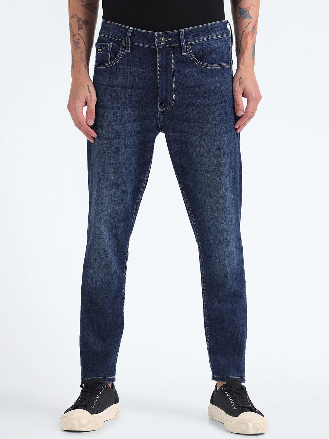 

Flying Machine Men Tapered Fit Light Fade Clean Look Stretchable Jeans, Navy blue