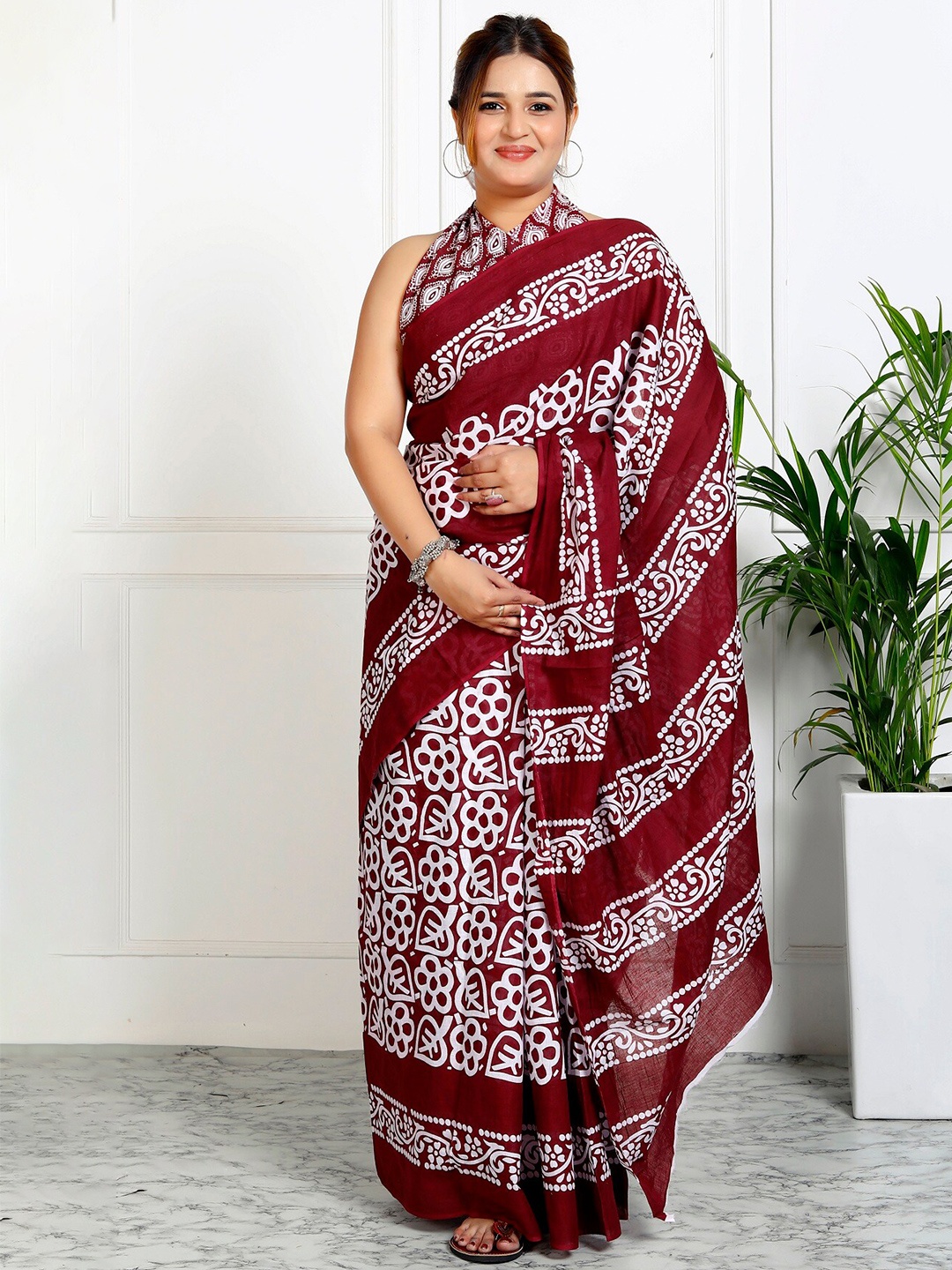 

NIKHILAM Ethnic Motifs Pure Cotton Block Print Saree, Maroon
