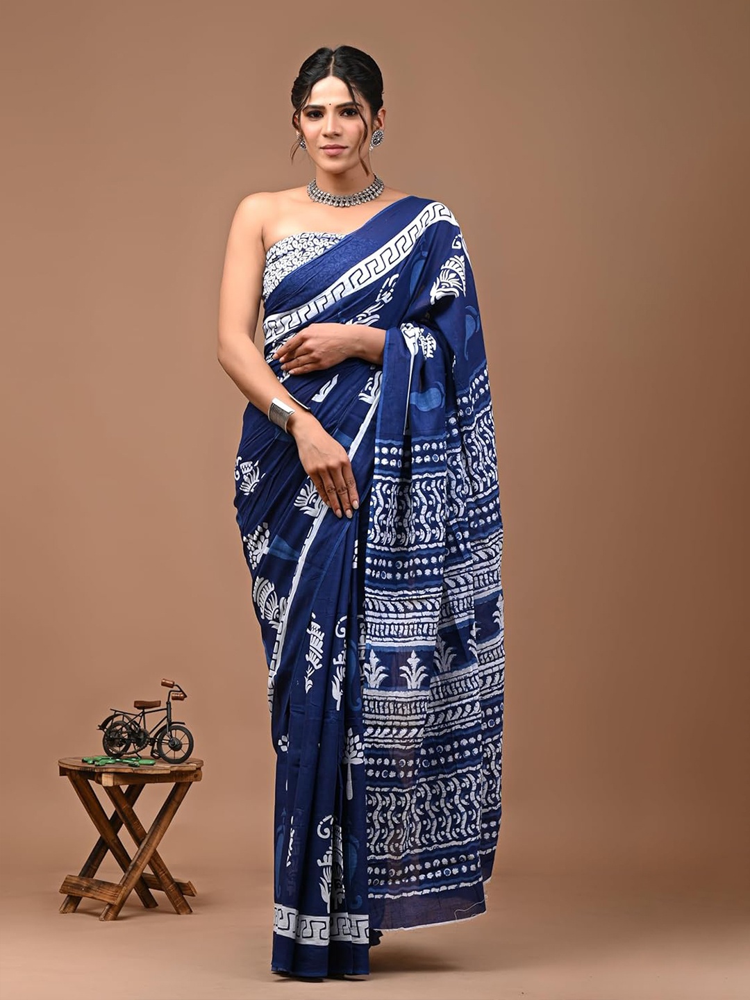 

NIKHILAM Ethnic Motifs Pure Cotton Bagru Saree, Blue