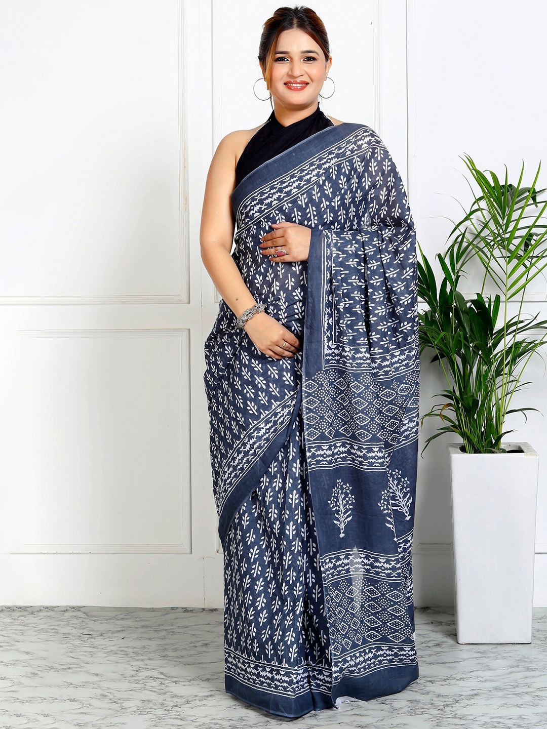 

NIKHILAM Ethnic Motifs Pure Cotton Block Print Saree, Blue