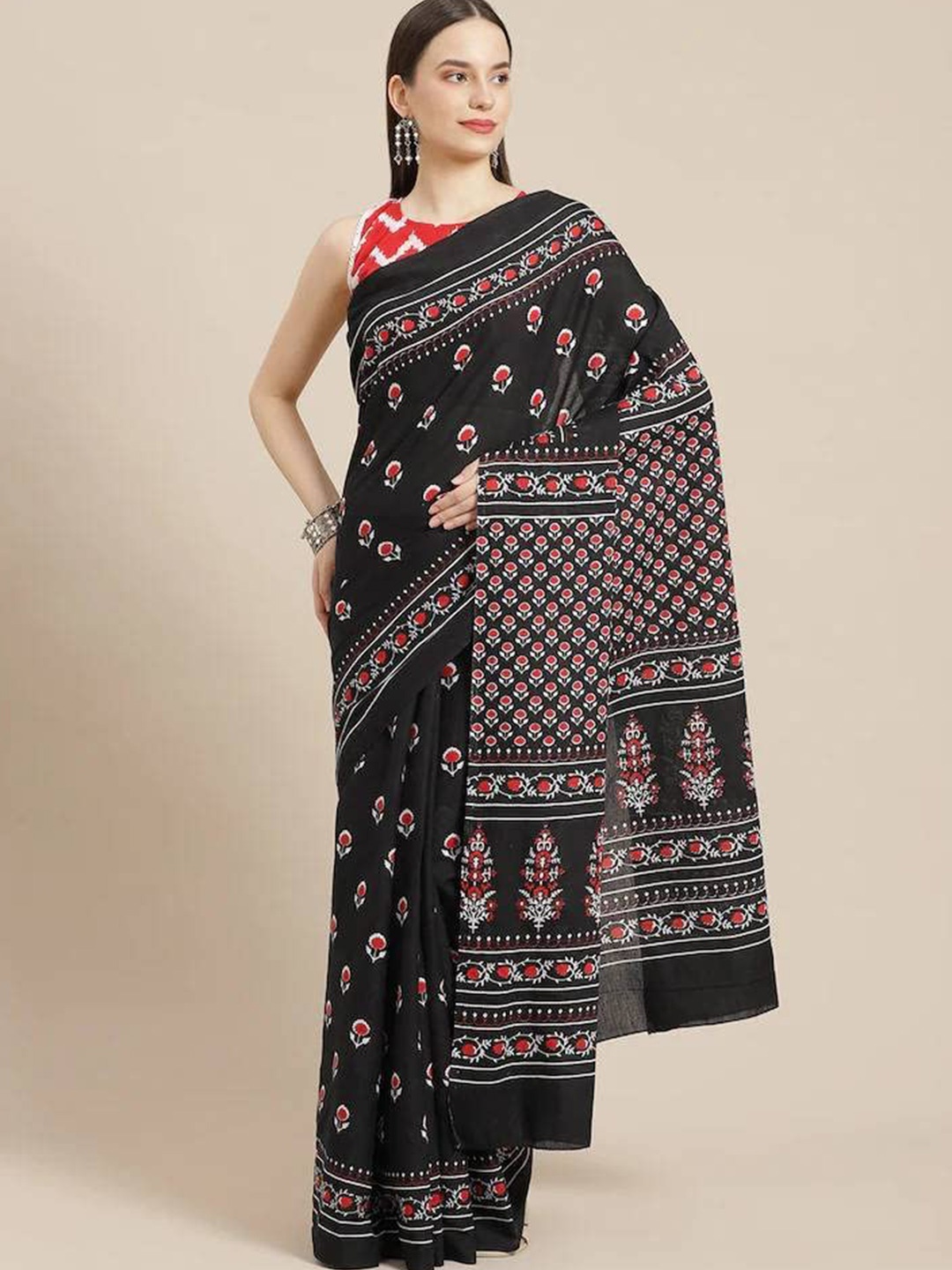 

NIKHILAM Floral Pure Cotton Block Print Saree, Black