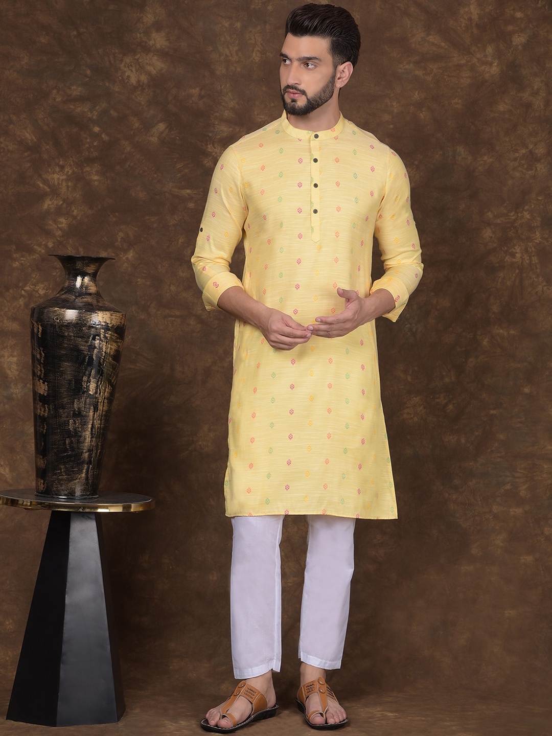 

DEYANN Men Regular Kurta with Pyjamas, Yellow