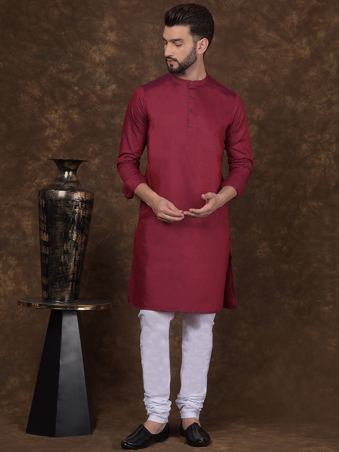 

DEYANN Men Regular Pure Cotton Kurta with Churidar, Red