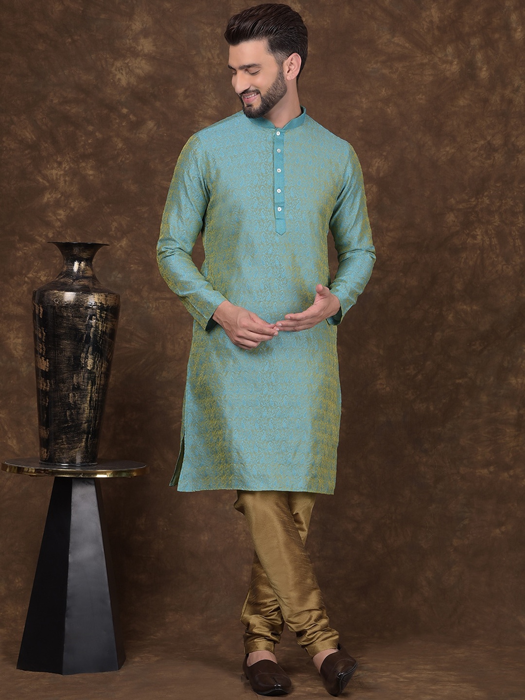 

DEYANN Men Ethnic Motifs Regular Kurta with Churidar, Blue