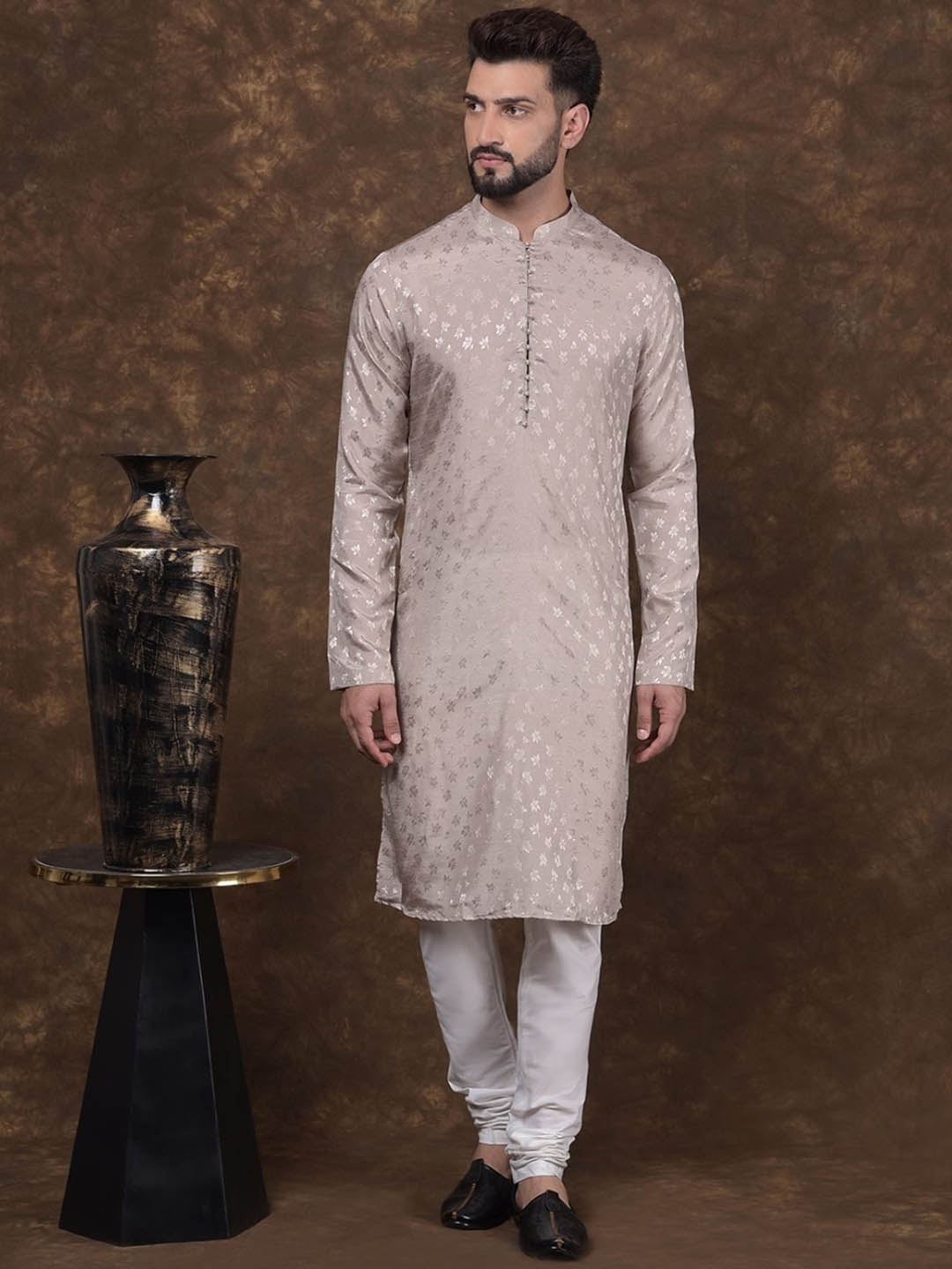 

DEYANN Men Regular Kurta with Churidar, Brown