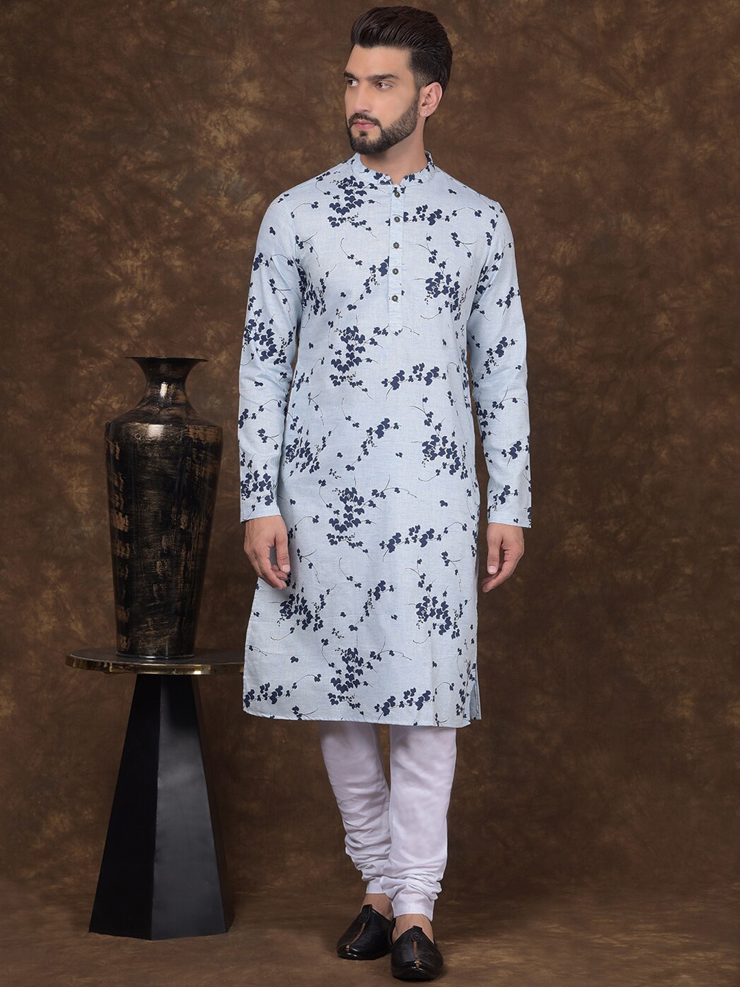 DEYANN Men Floral Printed Regular Kurta with Churidar, Blue