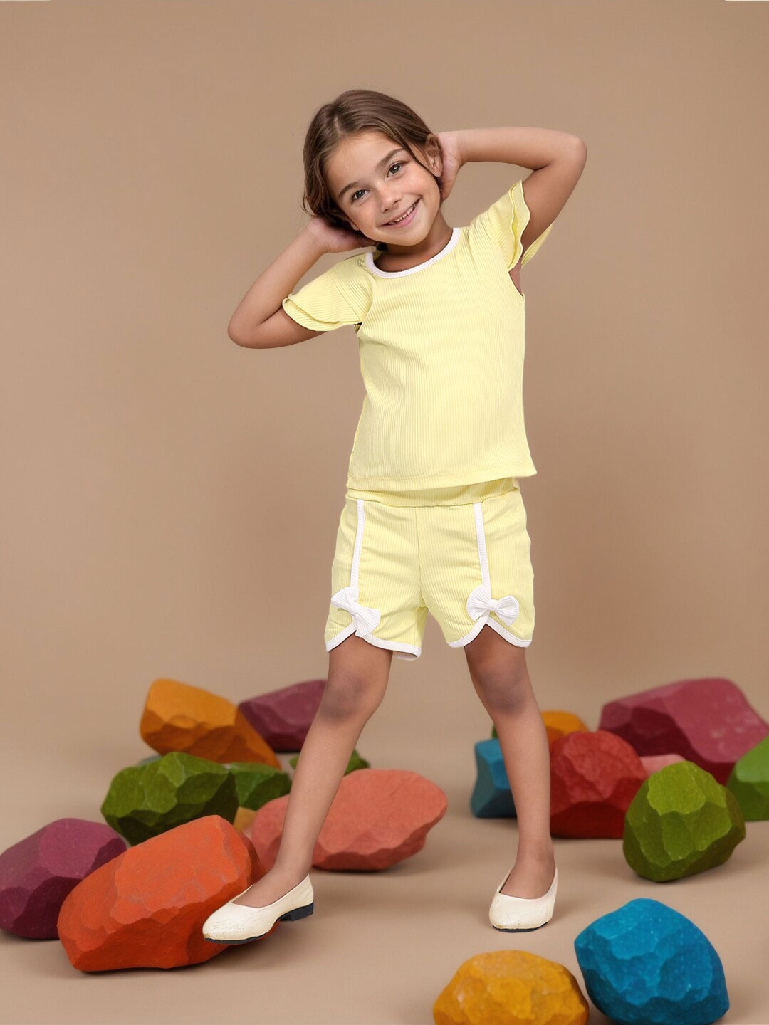 

Toonyport Girls Top with Shorts, Yellow