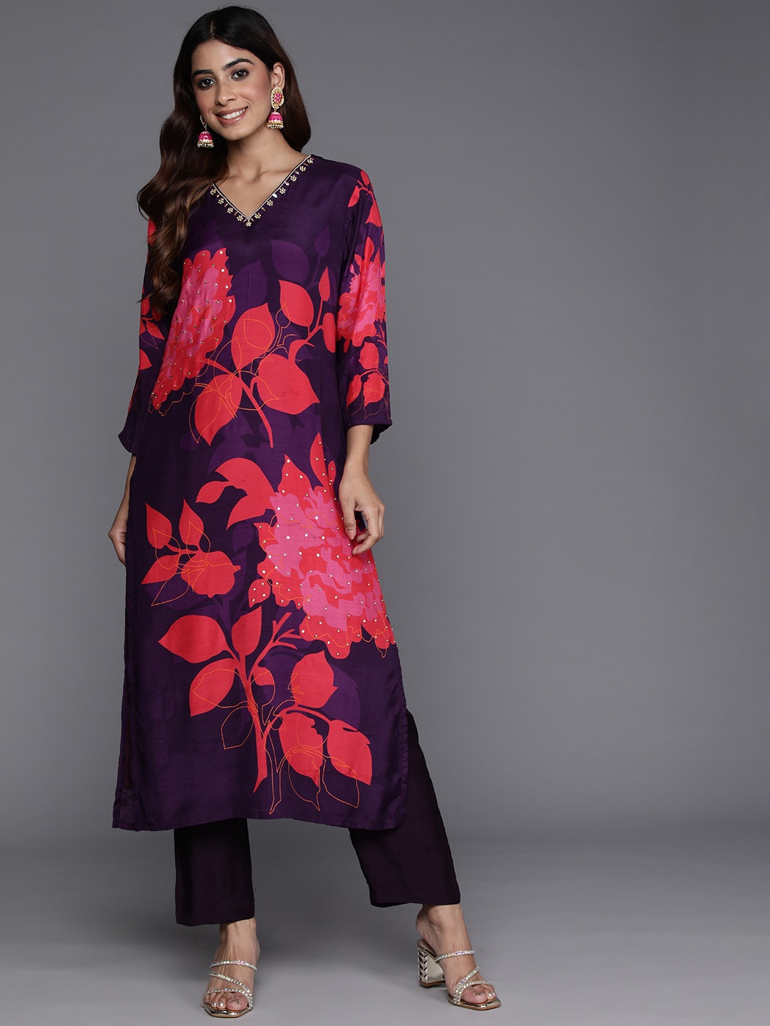 

Varanga Women Floral Printed Regular Sequinned Kurta with Trousers, Violet