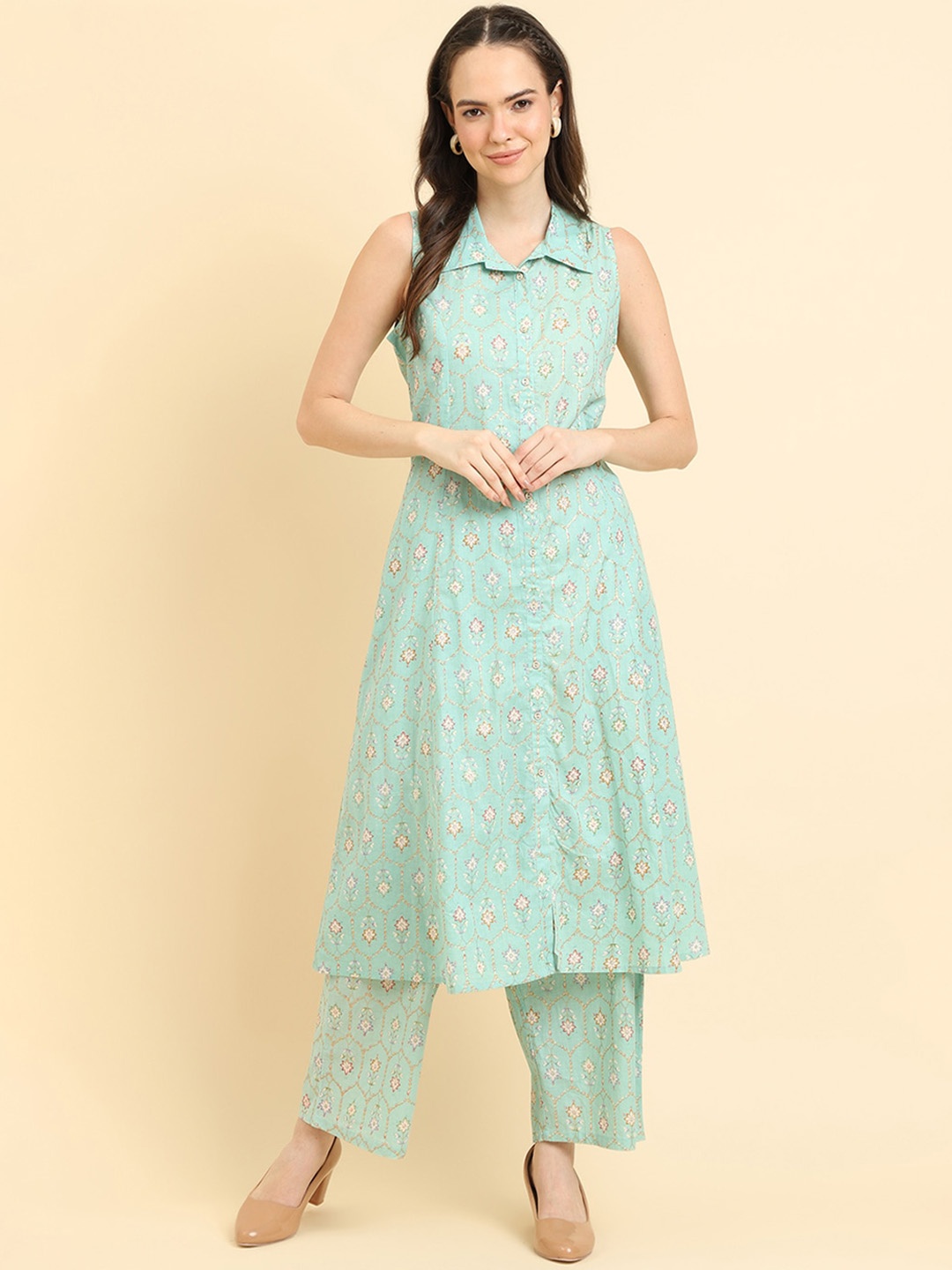 

Varanga Ethnic Motifs Printed Panelled Kurta with Trousers, Blue