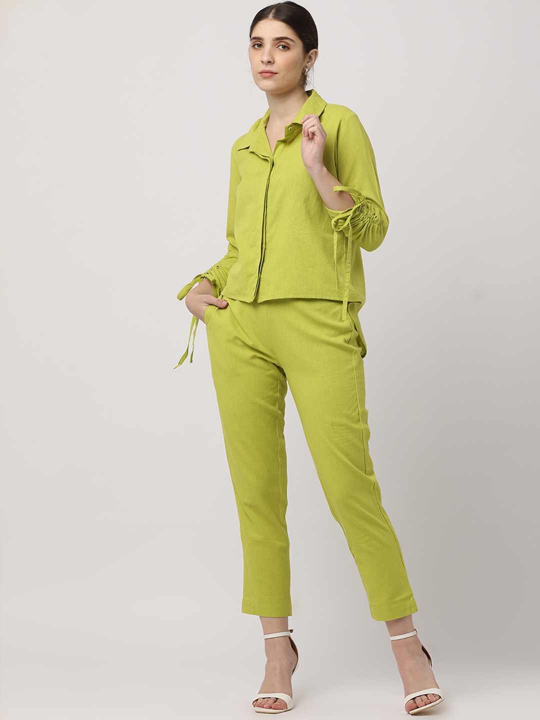 BLACK & BLAH BLAH Set of 2 Relaxed Fit Solid Cotton Linen Co-Ord, Green