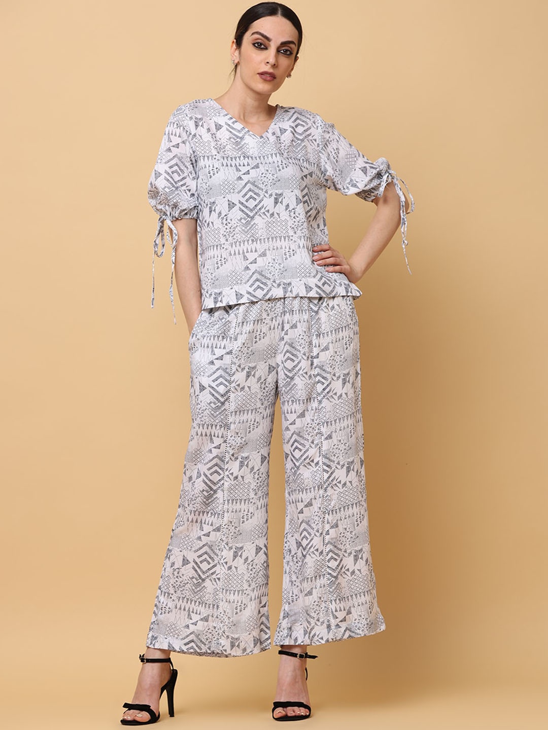 BLACK & BLAH BLAH Relaxed Fit Ikat Printed Liva Co-Ord, White
