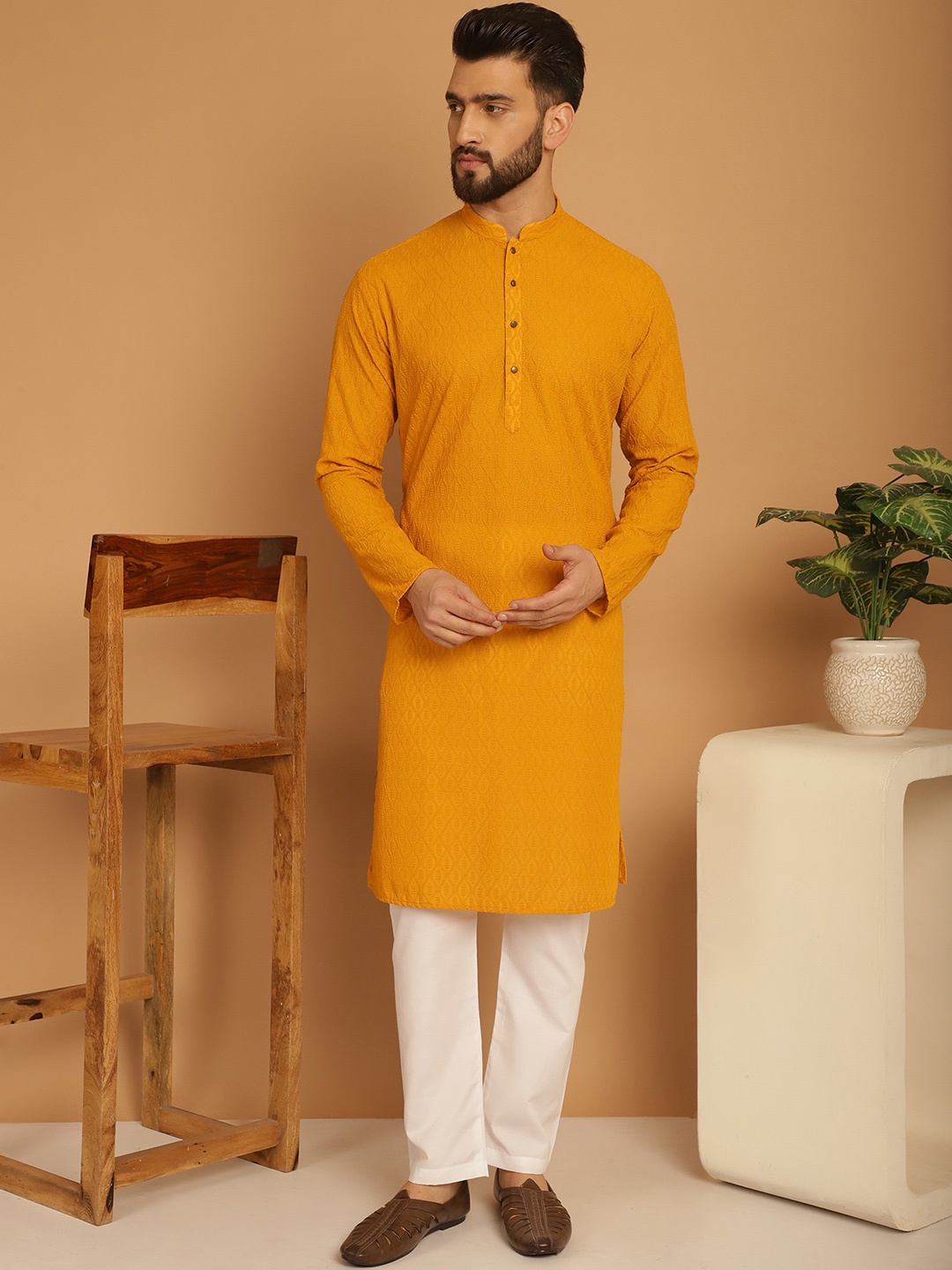 

TREEMODA Men Ethnic Motifs Embroidered Regular Thread Work Pure Cotton Kurta with Pyjamas, Mustard