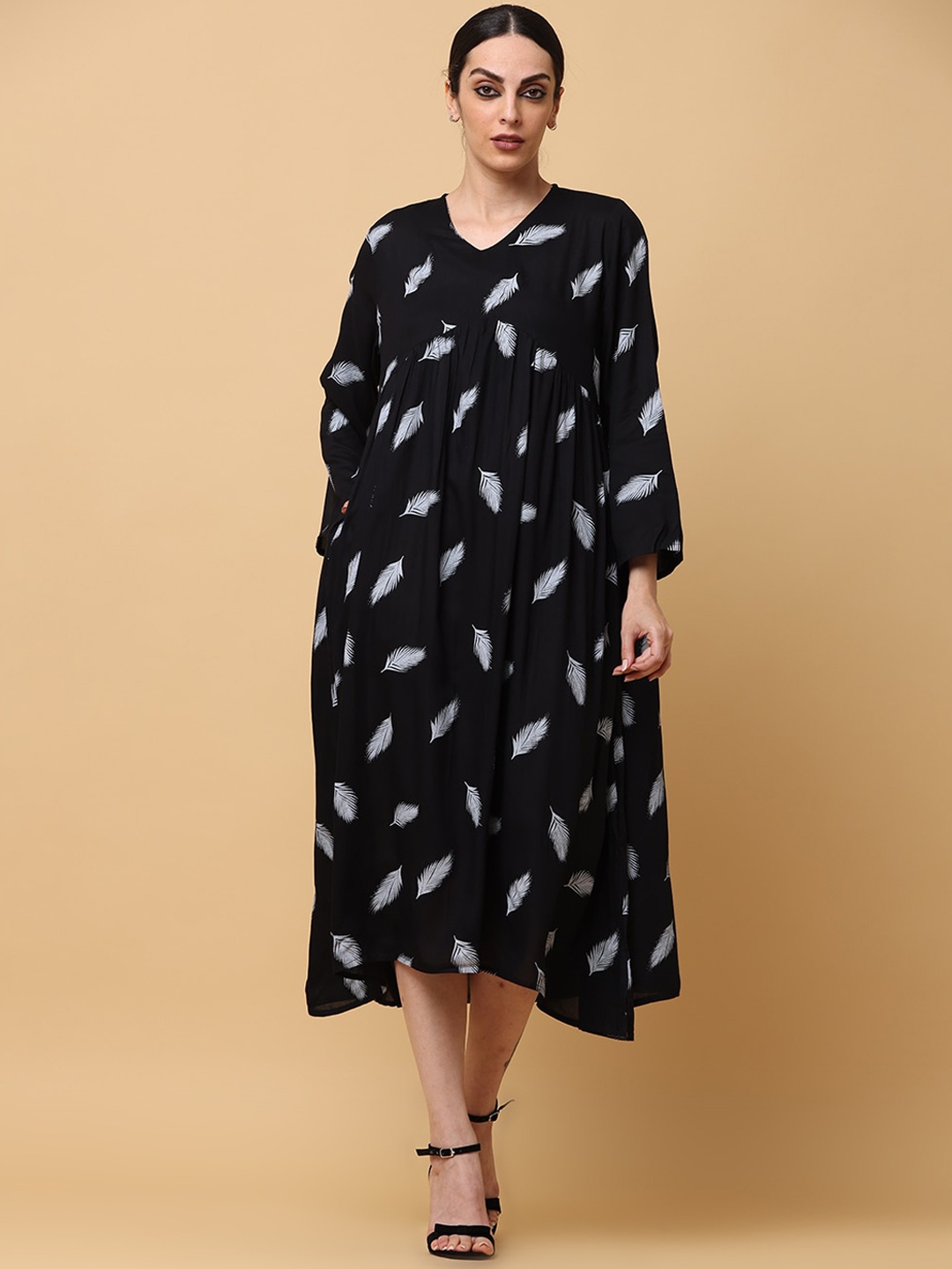 

BLACK & BLAH BLAH Relaxed Fit Floral Printed A-Line Liva Monochrome Midi Dress