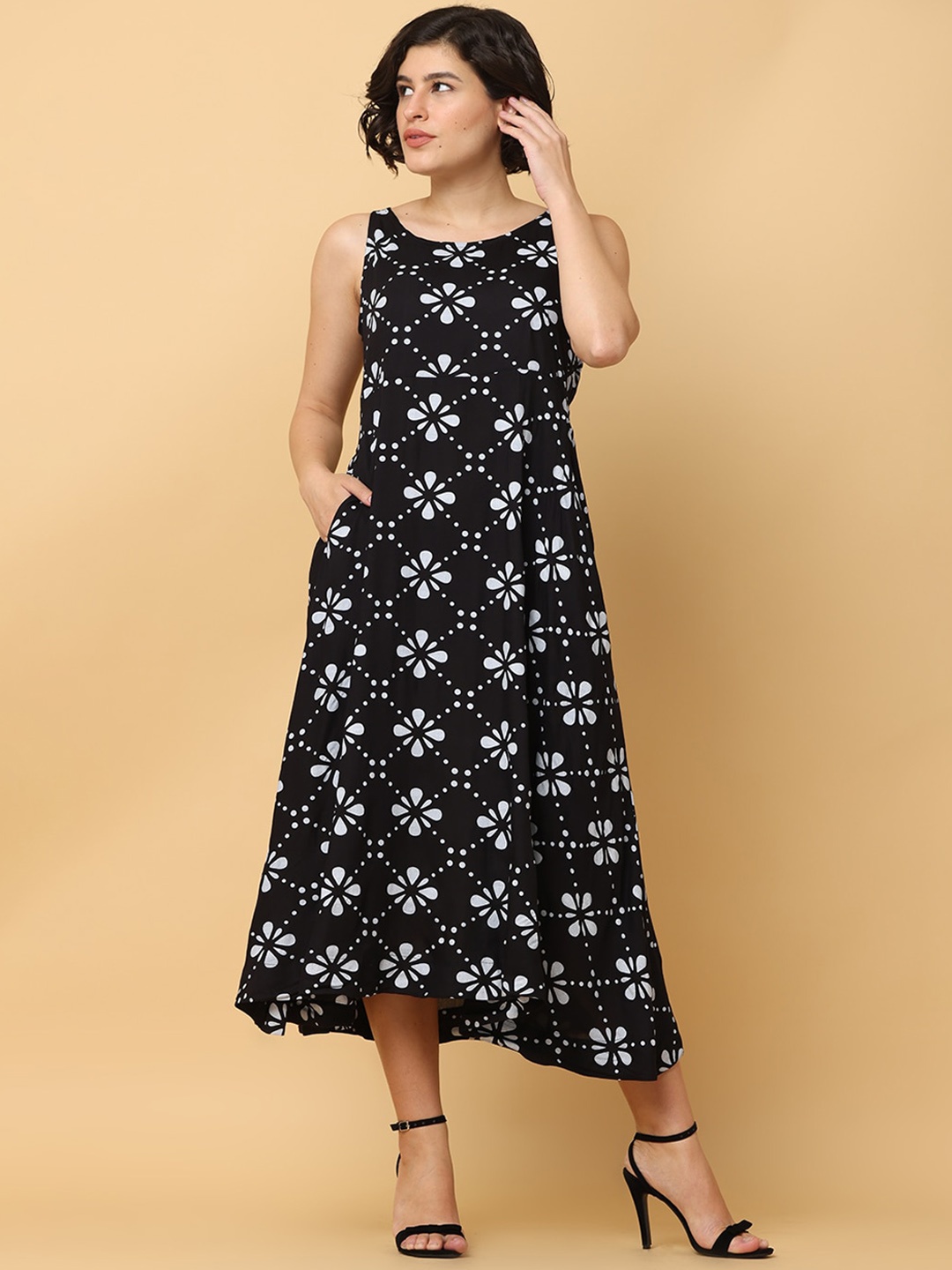 

BLACK & BLAH BLAH Relaxed Fit Floral Printed A-Line Liva Midi Dress, White