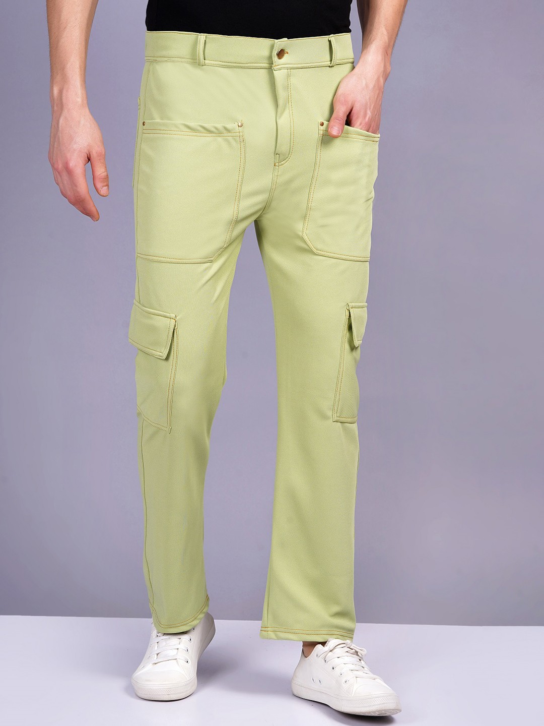 

WE PERFECT Men Relaxed Fit Twill Cargo Trousers, Green