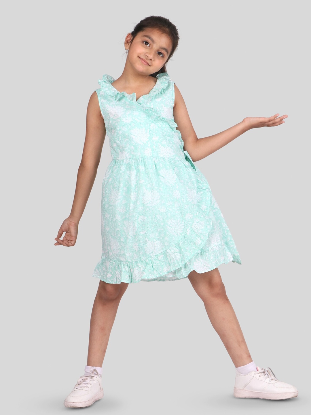 

TWEENY MINI Girls Floral Printed Pure Cotton Fit & Flare Dress, Sea green