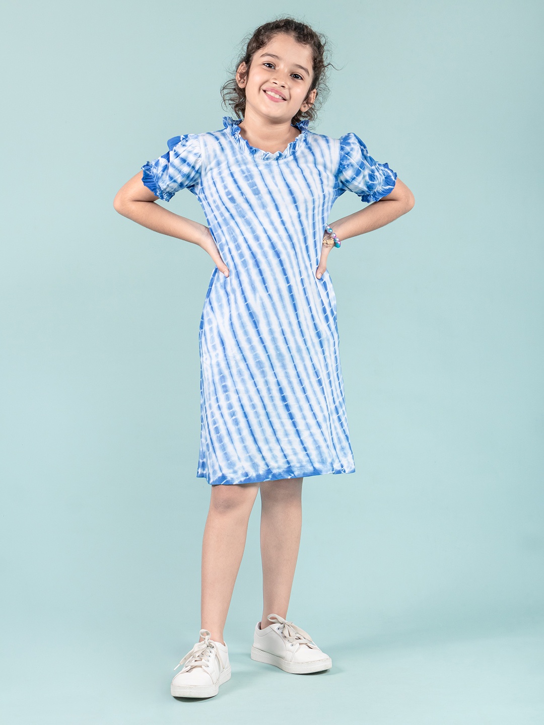 

TWEENY MINI Girls Tie and Dye Puffed Sleeves Pure Cotton Holi A-Line Dress, Blue