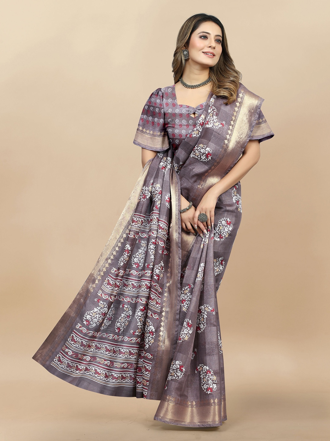 

V3 FASHION STUDIO Floral Zari Jamdani Saree, Grey