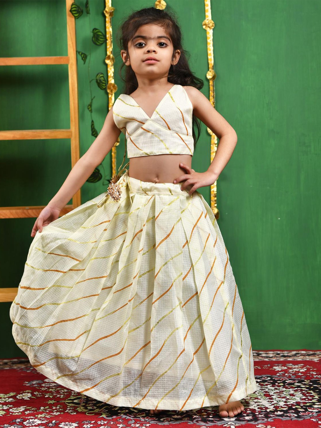 

Rangpur Girls Printed Ready to Wear Lehenga &, Cream