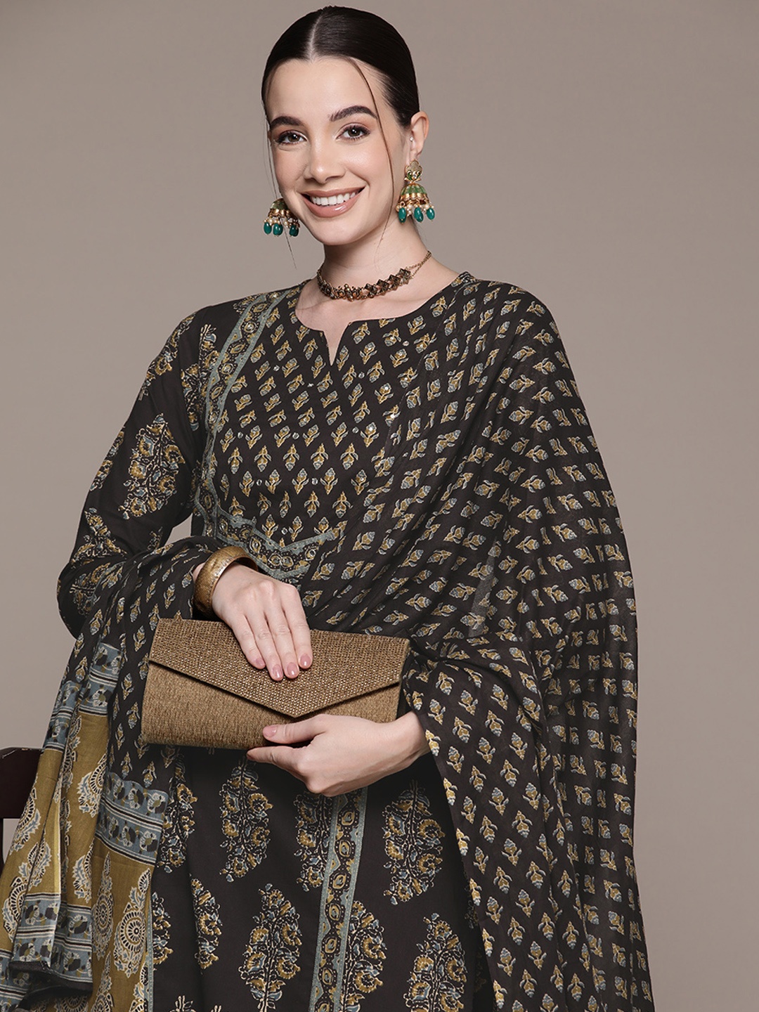 

Readiprint Ethnic Motifs Printed Panelled Mirror Work Pure Cotton Kurta, Black