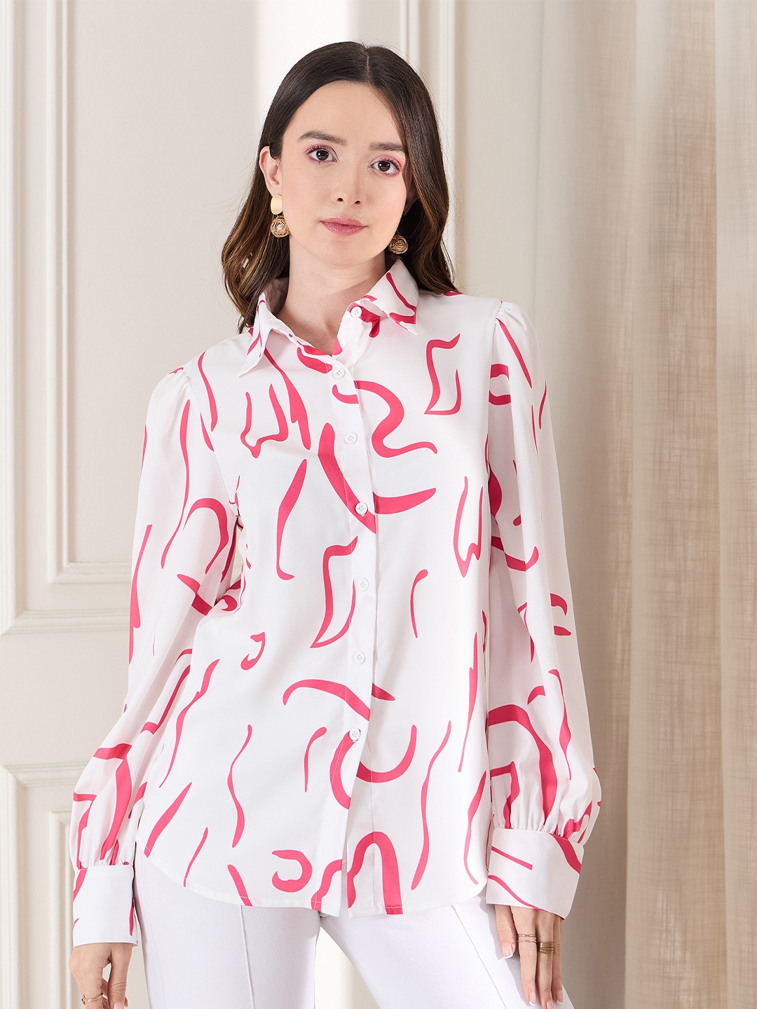 

Berrylush BIZwear Abstract Printed Casual Shirt, White