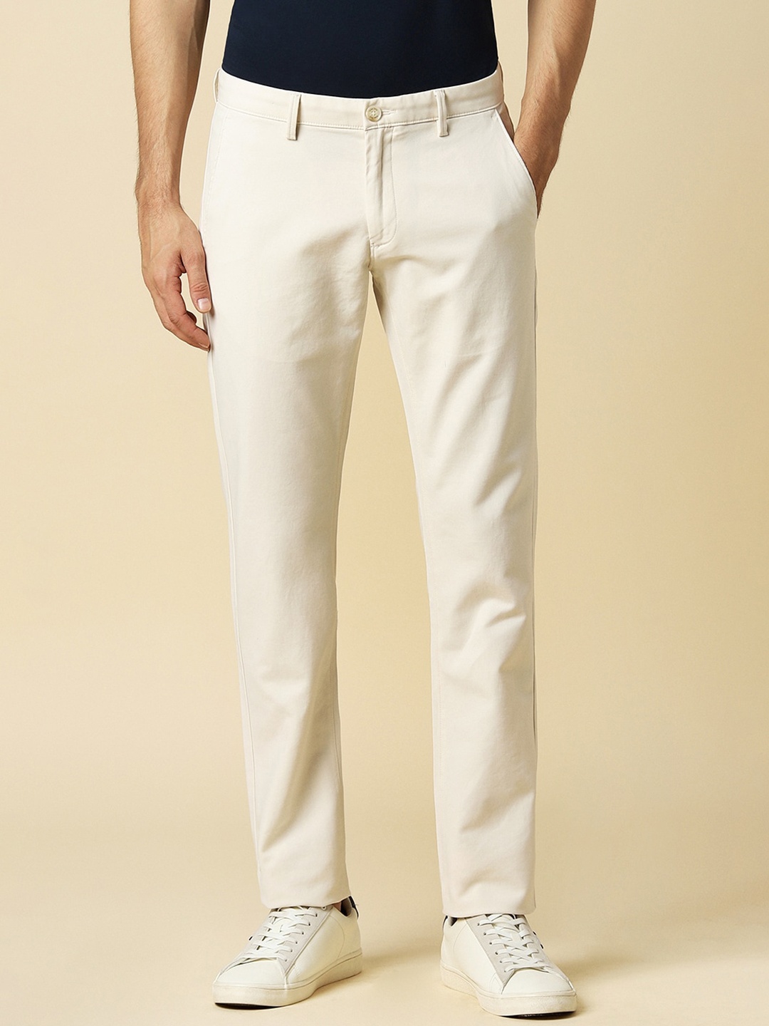 

Allen Solly Men Slim Fit Mid-Rise Chinos, Cream