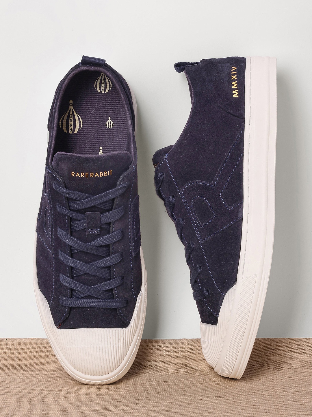 

RARE RABBIT Men Sauron Round Toe Slip-On Sneakers, Navy blue