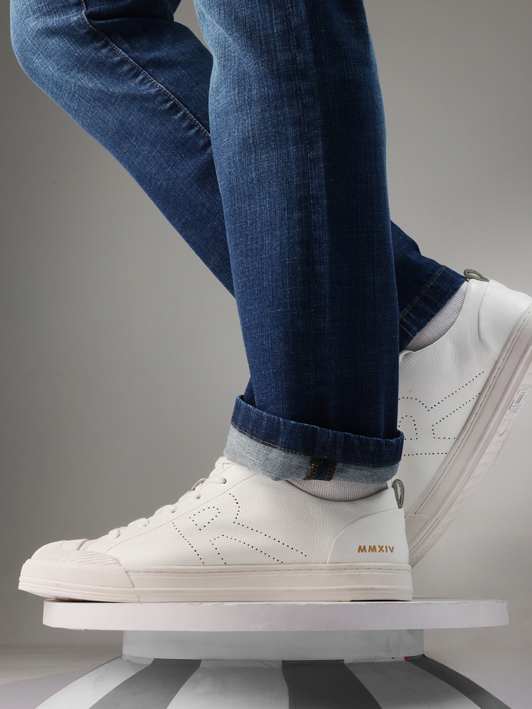 

RARE RABBIT Men Sauron Pro Perforations Leather Sneakers, White