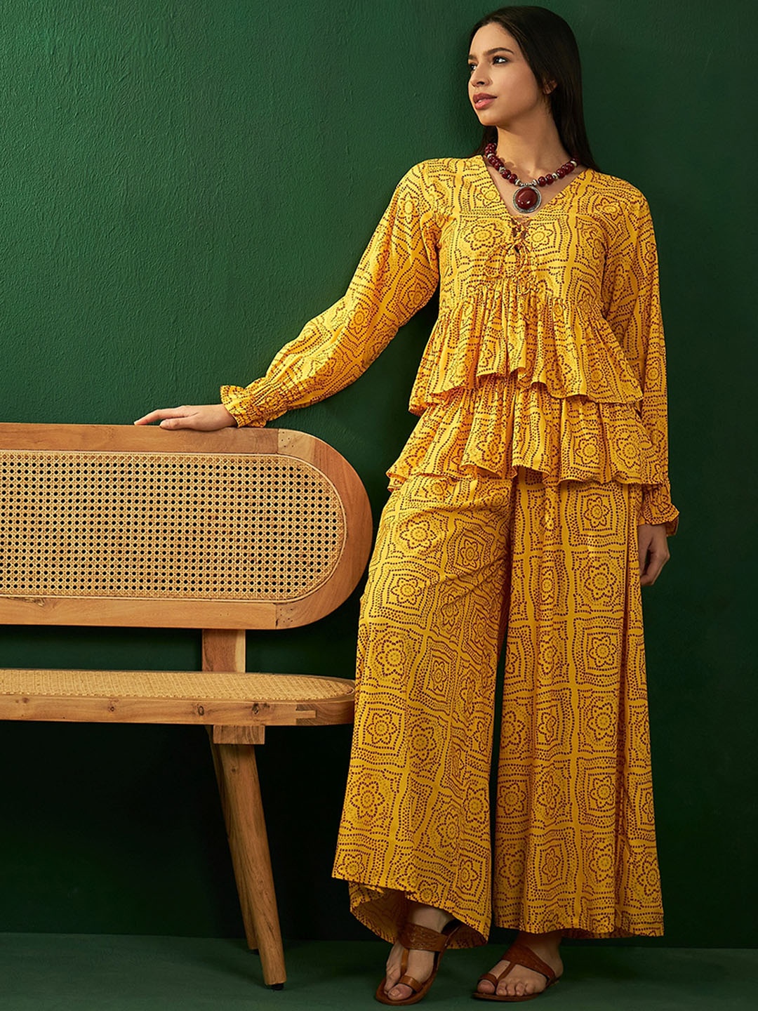 

Sangria Printed V-Neck Tunic With Palazzos Co-Ords, Mustard