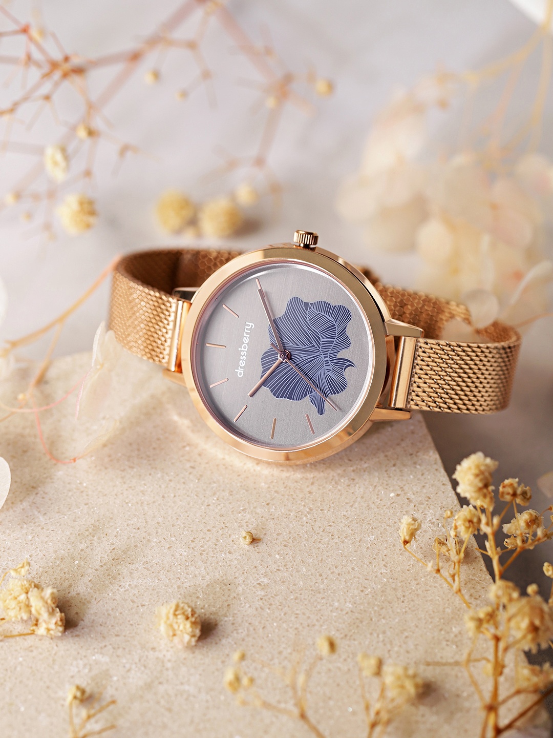 

DressBerry Women Printed Dial Bracelet Style Analogue Watch DB-25-01, Blue
