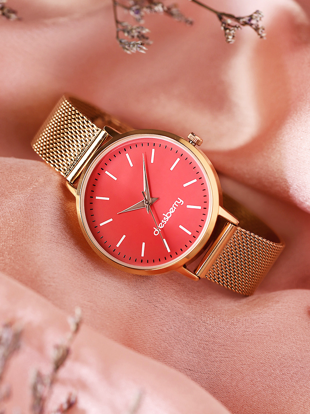 

DressBerry Women Bracelet Style Straps Analogue Watch DB-13-03, Red