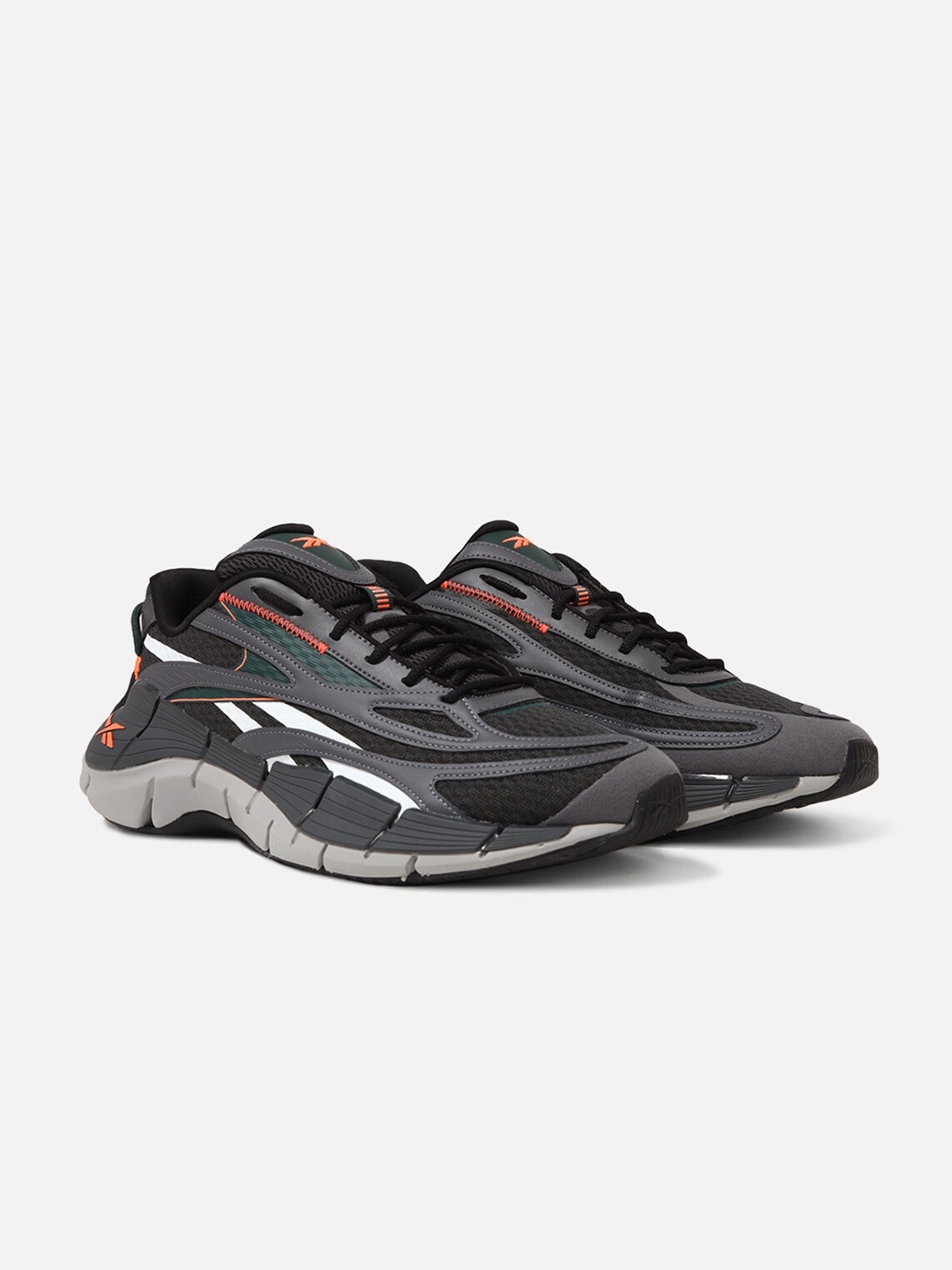 

Reebok Zig Kinetica 2.5Men Patterned Leather Lace-Up Running Sports Shoes, Grey