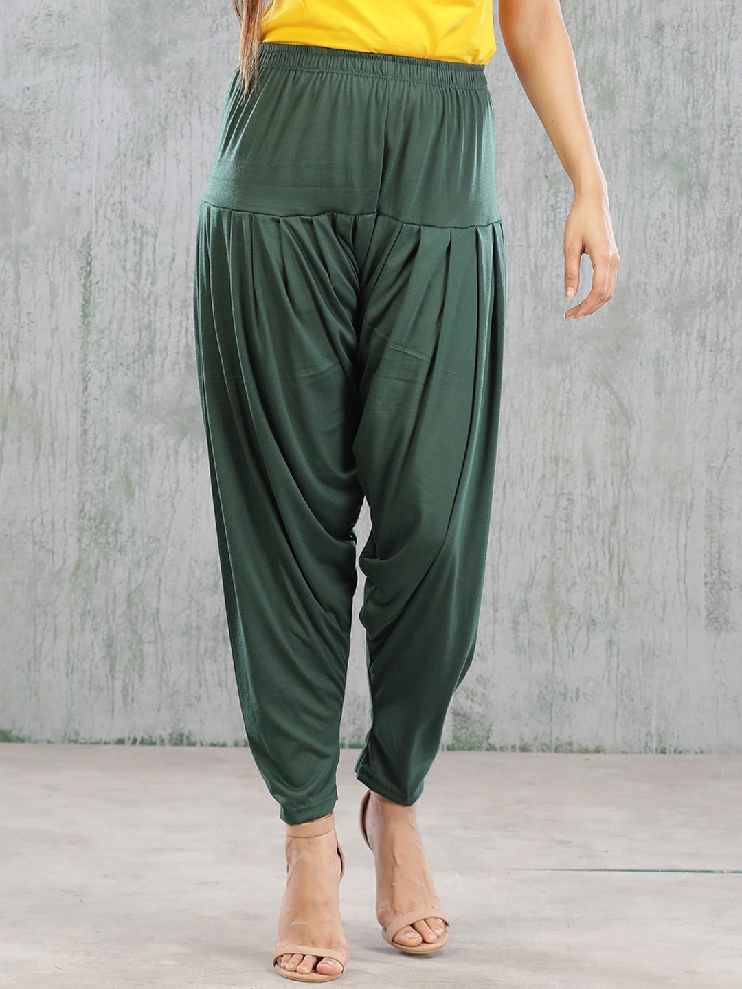 

BAESD Women Loose-Fit Patiala, Green