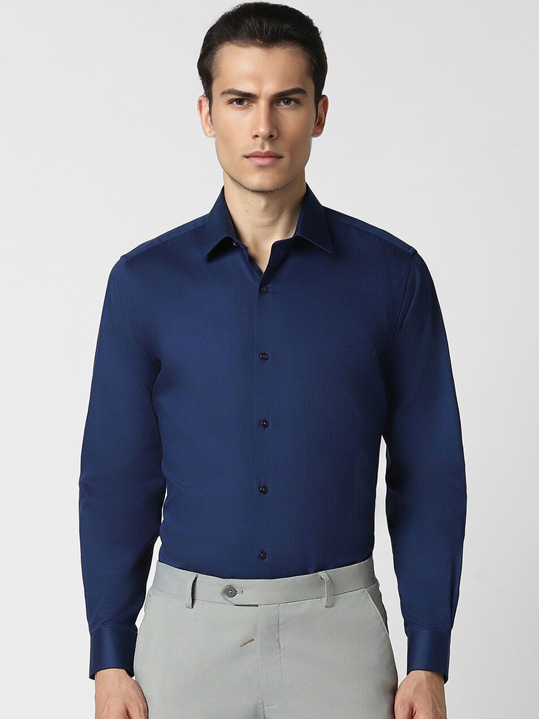 

Van Heusen Regular Fit Spread Collar Long Sleeves Cotton Formal Shirt, Navy blue