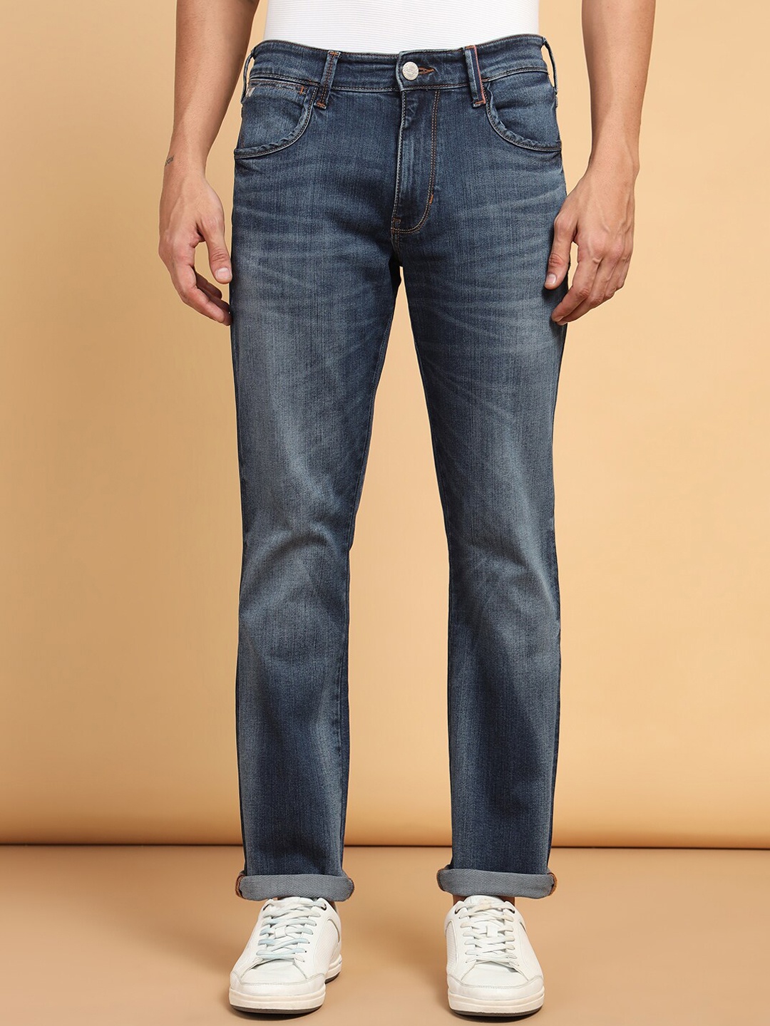 

Wrangler Men Millard Light Fade Stretchable Jeans, Blue
