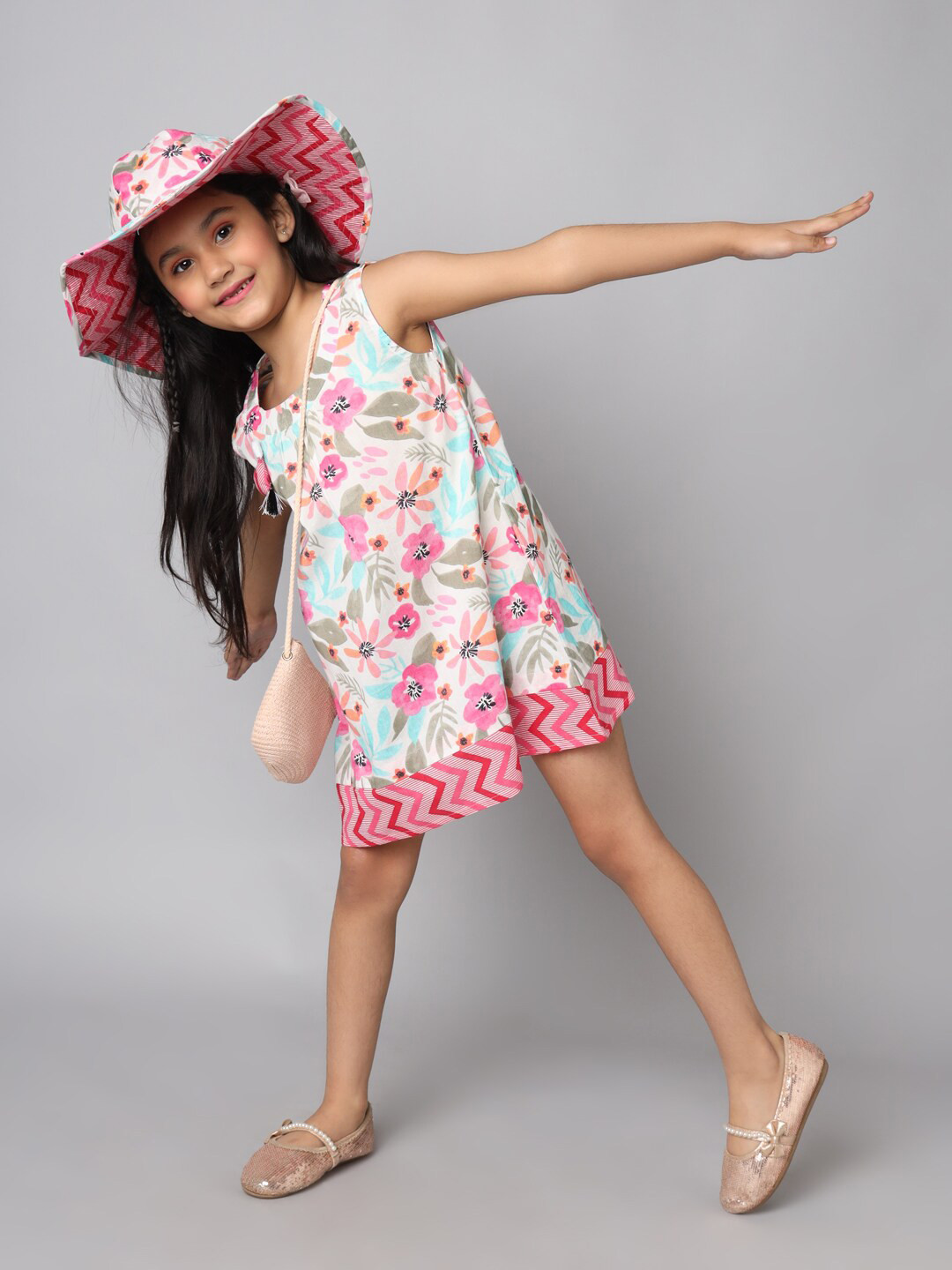 

FABRIC FITOOR Girls Floral Printed Cotton A-Line Dress, White