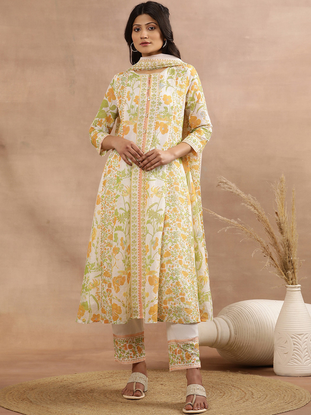 

W Women Floral Printed Regular Kurta with Trousers & With Dupatta, White