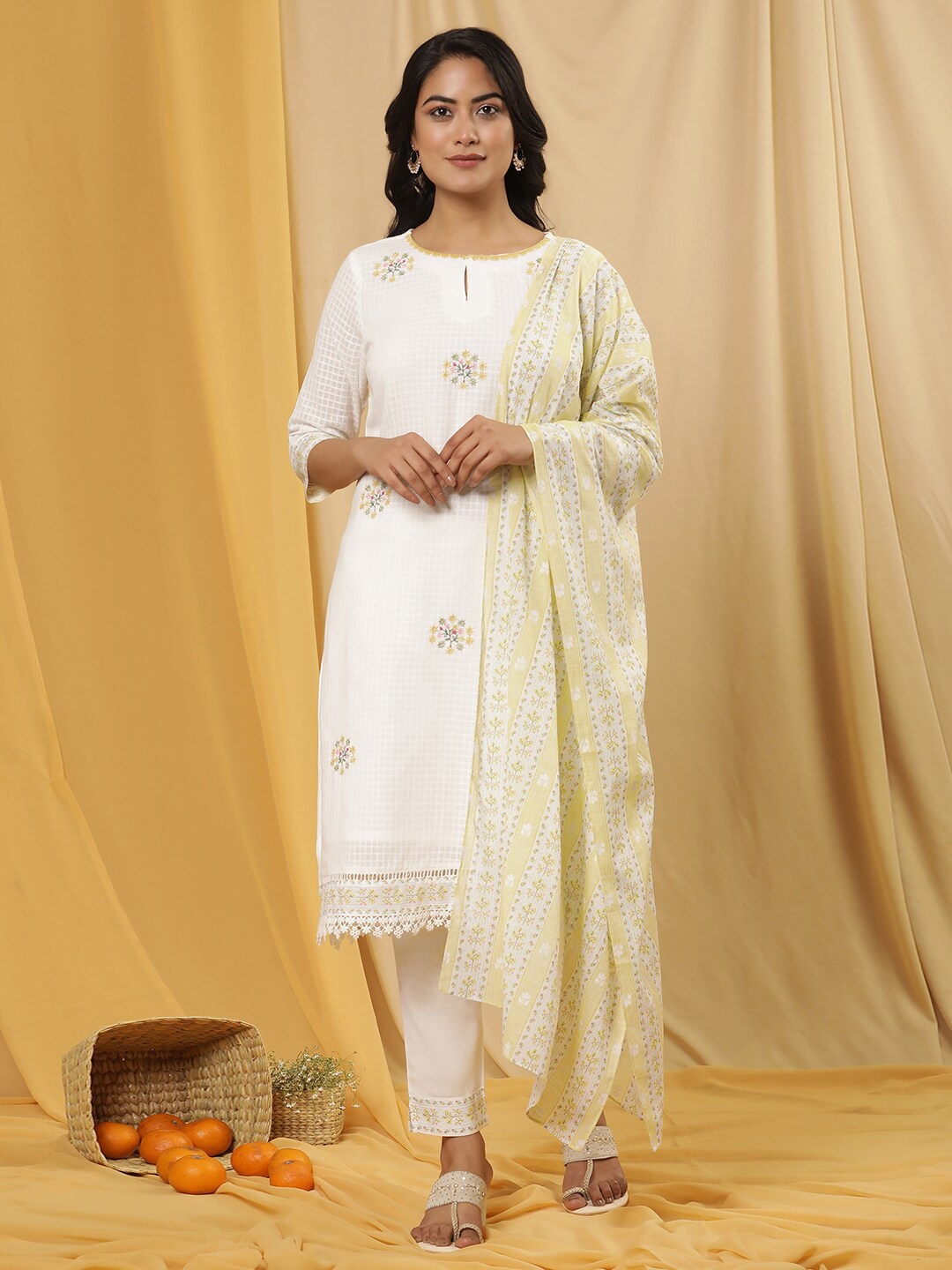 

W Women Floral Printed Regular Thread Work Pure Cotton Kurta with Trousers & With Dupatta, White