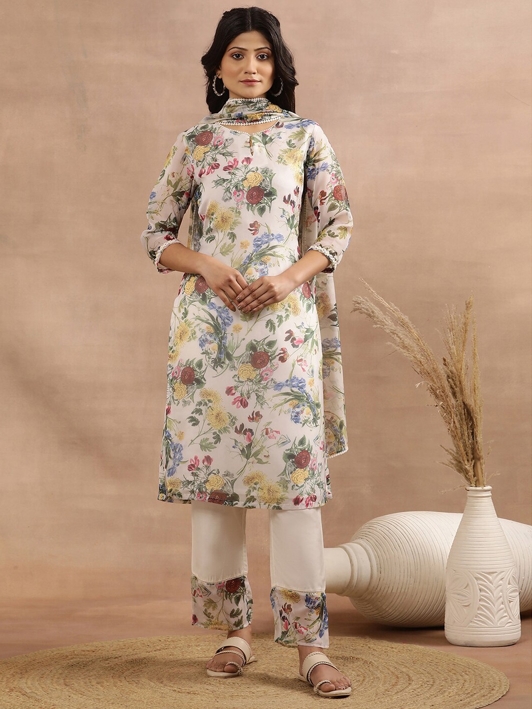 

W Women Floral Printed Regular Kurta with Trousers & With Dupatta, White