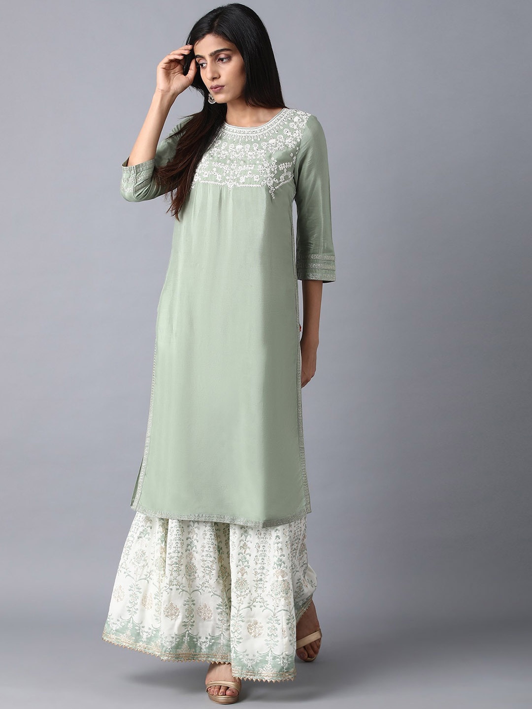 

W Women Geometric Yoke Design Thread Work Kurta, Orange