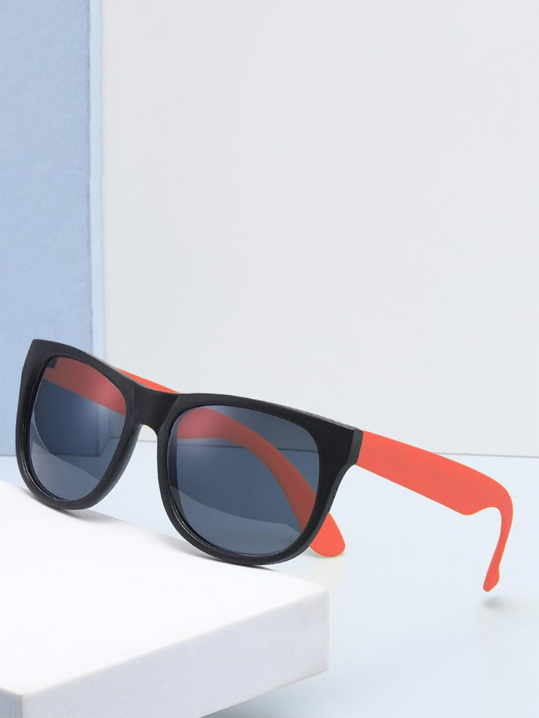 

SYGA Women Square Sunglasses with UV Protected Lens, Black