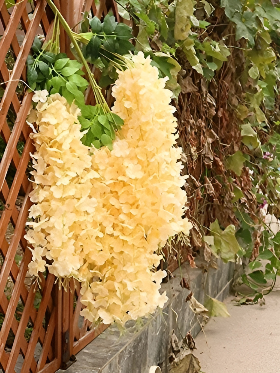 

WELL ART GALLERY Beige 6 Pieces Hanging Blossom Artificial Flower
