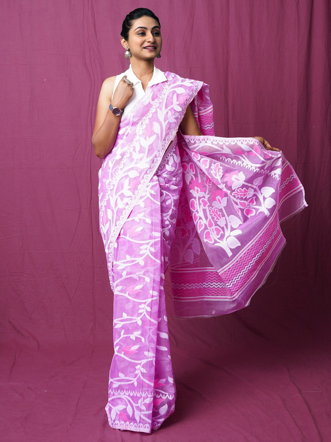 

Unnati Silks Ethnic Motifs Pure Cotton Handloom Jamdani Saree, Purple