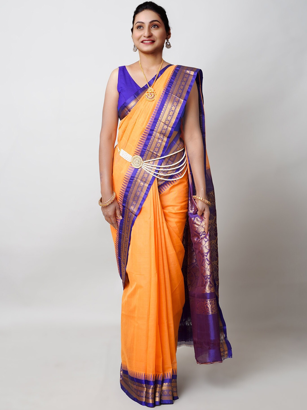 

Unnati Silks Zari Pure Cotton Handloom Gadwal Saree, Orange